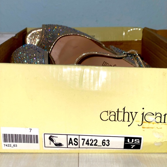 Cathy Jean Swarovski heels - Picture 2 of 3